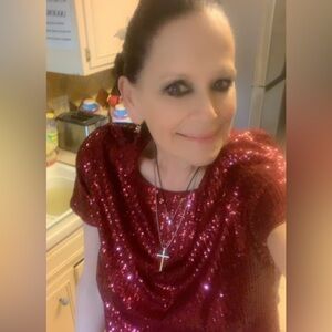 ♥️♥️♥️♥️WELCOME TO MY CLOSET! SO GLAD YOU ARE HERE! TAKE A LOOK AROUND!